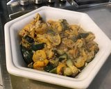 Une image de l'étape 8 de Courgettes bicolores à l ail et épices méditerranéennes.