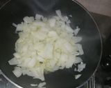 صورة لخطوة 2 من وصفة التورتيلا الاسبانية 🇪🇸 بشكل صحي 👨‍🍳