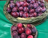Foto del paso 1 de la receta: Ciruelas enteras con carozos