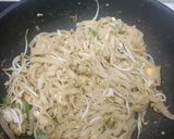 Foto langkah ke 4 dari resep Pad Thai.
