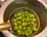 A picture of step 3 of Peas Stuffed Sandwich Pakode with a twist.