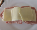 Foto del paso 1 de la receta: Bocatin lomo queso y tomate