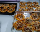 Foto langkah ke 6 dari resep Pizza mini🍕.