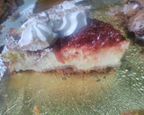 Foto del paso 5 de la receta: Cheesecake clásico horneado con salsa de frutilla