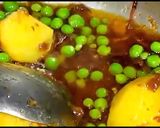 A picture of step 5 of Aloo mattar ka salan.