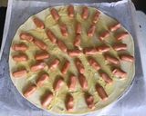 Une image de l'étape 2 de Tarte apéritive aux saucisses cocktail olive et moutarde.