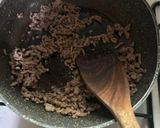 Foto langkah ke 4 dari resep Minced Beef Mushroom Saute.
