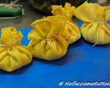 Foto del passaggio 4 della ricetta Fagottini di crespelle alle verdure su besciamella alla latterie e coppa croccante