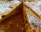 Foto del passaggio 4 della ricetta Crostata integrale con la ricotta e uvetta