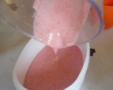 A picture of step 4 of Banana Strawberry icecream.