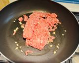 小黃瓜炒絞肉的食譜步驟1照片