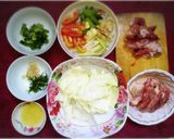 รูปขั้นตอนการทำที่ 1 ของ ต้มข่าไก่น้ำใส
