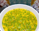 A picture of step 2 of Southern Vietnamese Bánh Xèo.