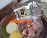 Foto langkah ke 1 dari resep Japanese Chicken Curry.