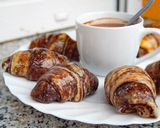 Napokig puha csokis kifli recept fázis 10 fotója