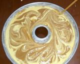 Foto langkah ke 7 dari resep Marmer Cake Labu Kuning.