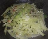 Foto langkah ke 5 dari resep Tumis labu siam.
