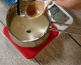A picture of step 3 of Basic Dark Chocolate Bon Bons / Bonbon de Chocolat.