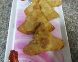 A picture of step 5 of Samosa made with wheat flour.