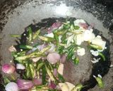 Foto langkah ke 5 dari resep Oseng Buncis Tuna.