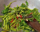 Foto langkah ke 6 dari resep Kangkung Belacan |anak kost |murah meriah| Makan siang sederhana.