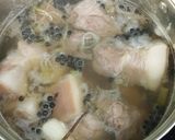 Hình bước làm 2 của món Thịt hầm hành, tiêu xanh