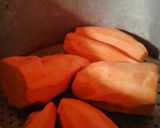 Foto langkah ke 1 dari resep Biji salak yellow sweet potato(ubi kuning).