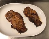 Une image de l'étape 7 de Côtes de porc laquées œuf, tomate, soja, persil.