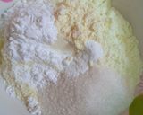 A picture of step 3 of Milk candy ball AKA Gullisuwa.