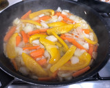 Foto del paso 1 de la receta: Salmón con salteado de verduras