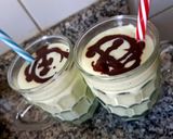A picture of step 5 of Avocado shake.