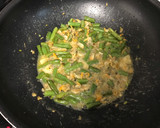 Foto del paso 2 de la receta: Espagueti sencillo (berberechos y judías)