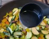 Foto del passaggio 3 della ricetta Pasticcio di pasta gluten free con verdure