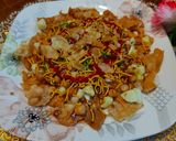 A picture of step 6 of Papri/papdi chat.