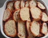 Foto langkah ke 2 dari resep Croissant Pudding.