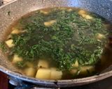 Une image de l'étape 2 de Soupe de fanes de carottes.