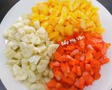 Hình bước làm 2 của món Kem túi bơ sữa chua trái cây