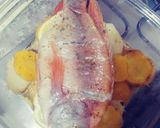 Foto del paso 5 de la receta: Mojarra/Tilapia horneada y asada con papas. Súper fácil 🎶