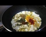 A picture of step 2 of Tamatar ke chaat.