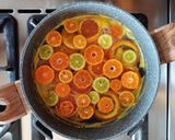Foto del passaggio 5 della ricetta Agrumi canditi per decorare le torte, ricetta veloce 🌷