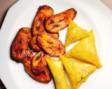 A picture of step 2 of Fried plantain/ samosa.