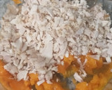 Foto del paso 3 de la receta: Pastas rellenas caseritas (sin huevo, con masa al pimentón)