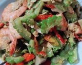 Foto langkah ke 5 dari resep Tumis Pare Udang.