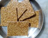 તલની ચીકી (Til Chikki Recipe in Gujarati) રેસીપી સ્ટેપ4ફોટો