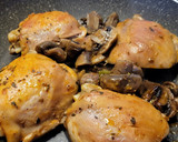 Foto del paso 4 de la receta: Contramuslos de pollo en salsa "picantitos"