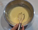 Foto langkah ke 2 dari resep Bolu kukus pisang isian coklat.