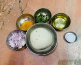 পেঁয়াজের লাচ্ছা পরোটা (Peyanjer laccha paratha recipe in Bengali) রেসিপি ধাপ - 1 ছবি