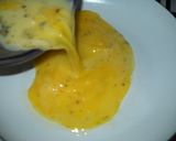 Foto del paso 2 de la receta: Salchicha envuelta en omelette