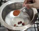 A picture of step 2 of Keri Ki Chutney (guramba).