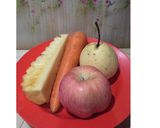 Foto langkah ke 1 dari resep Diet Juice Carrot Pineapple Apple Pear.